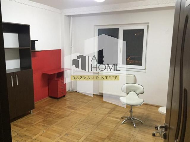 Inchiriere apartament 4 camere, Ploiesti, zona Cantacuzino
