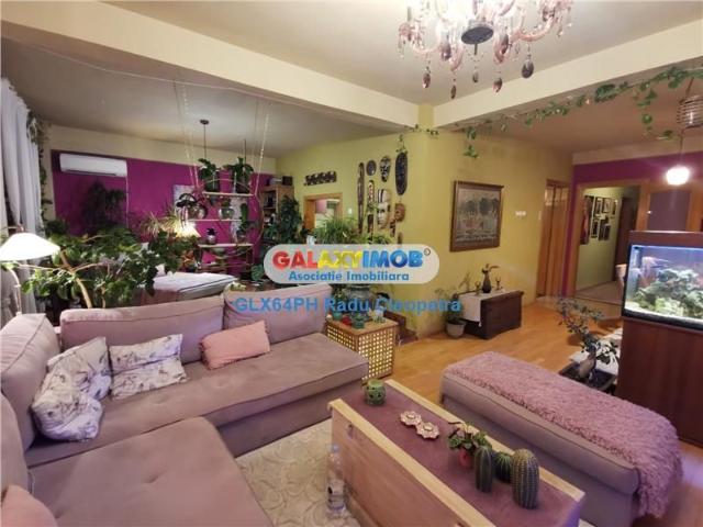 Inchiriere apartament 4 camere, Ploiesti, zona Democratiei