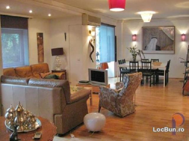 Inchiriere apartament 4 camere Primaverii