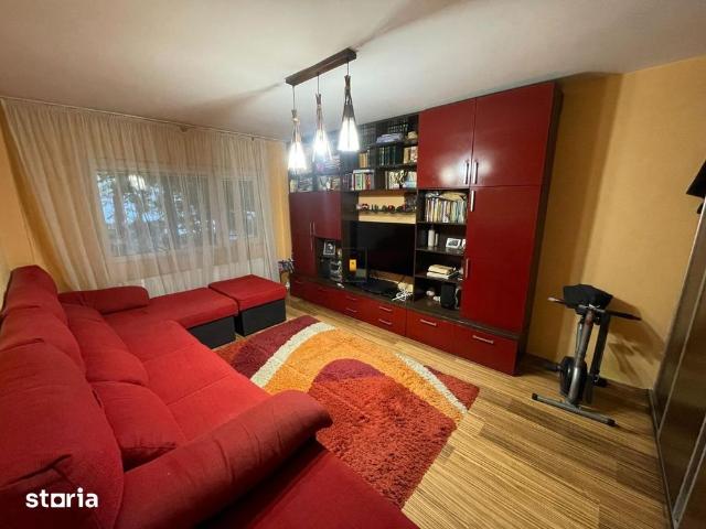 Inchiriere apartament 4 camere zona 9 Mai