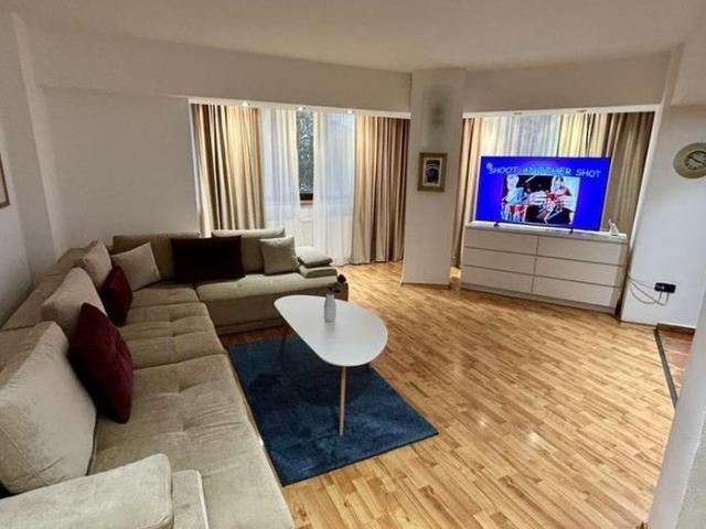 Închiriere Apartament cu 3 camere, centrala proprie, 2 bai, 80 mp, Mihai Bravu