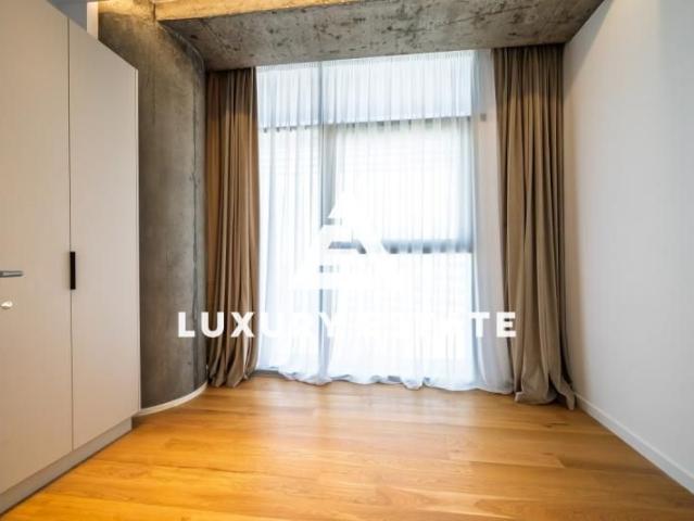 Inchiriere apartament cu 3 camere acces piscina zona Floreasca