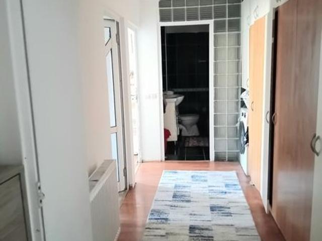 Inchiriere apartament cu 3 camere Pacurari