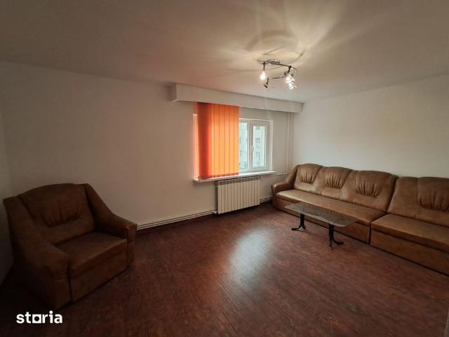 Inchiriere Apartament cu 3 camere Zona Urban Bulevardul Garii etaj 2