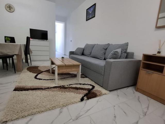 Inchiriere apartament de 2 camere,strada Transilvaniei/Baciu