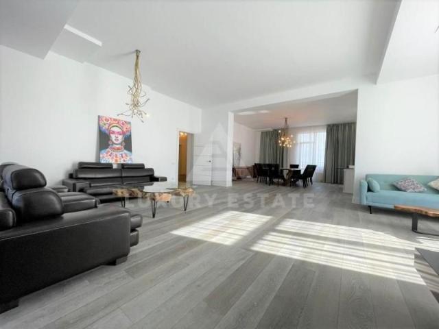 Inchiriere apartament de lux penthouse 5 camere Iancu Nicolae Zoo