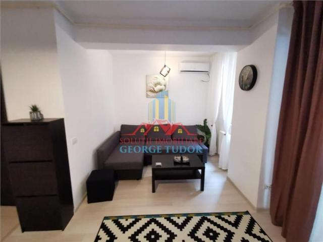Inchiriere apartament decomandat Militari Residence