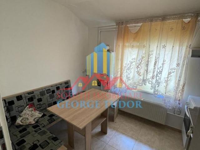 Inchiriere apartament decomandat Militari residence