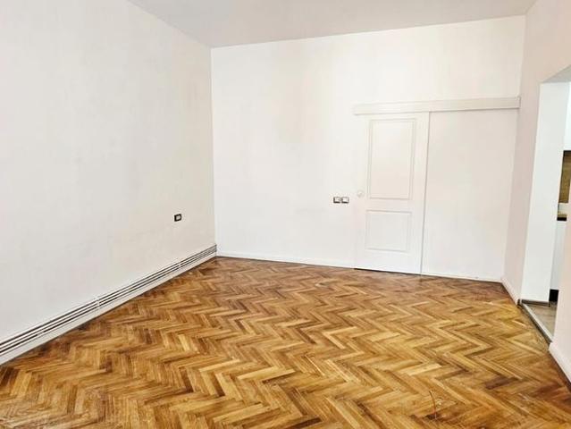 Închiriere apartament la casa 2 camere – Central, Str. Ioan Cuza
