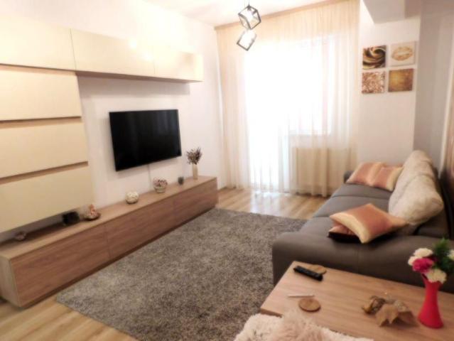 Inchiriere apartament lux 3 camere in Ploiesti 9 Mai