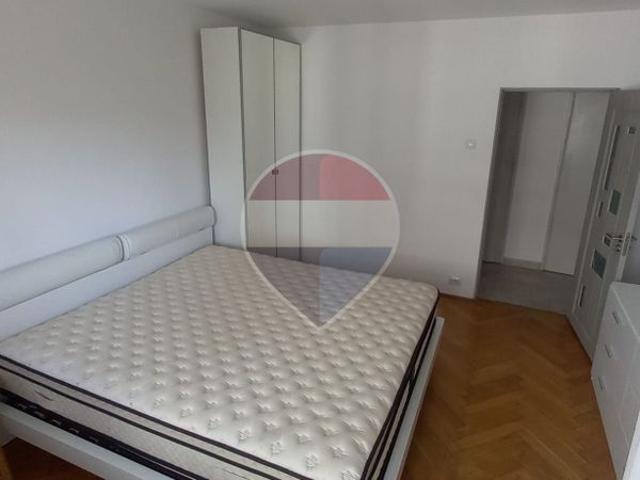 Inchiriere Apartament luminos cu 2 camere