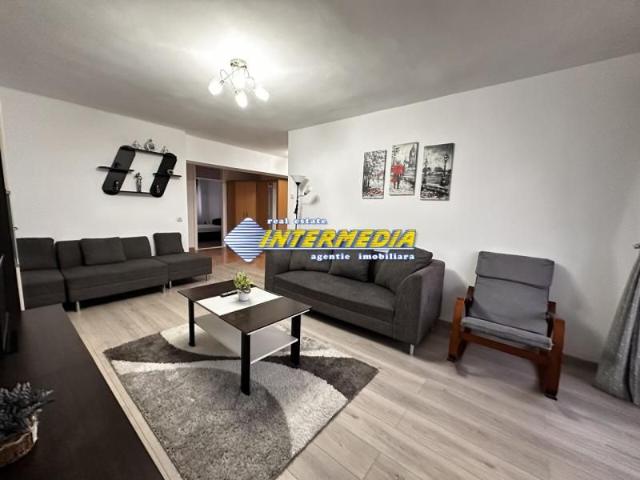 Inchiriere Apartament M uri cu 3 camere 2 balcoane CETATE Parc vedere panoramica mobilat complet
