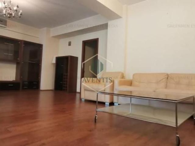 Inchiriere apartament trei camere, semidecomandat, Mosilor