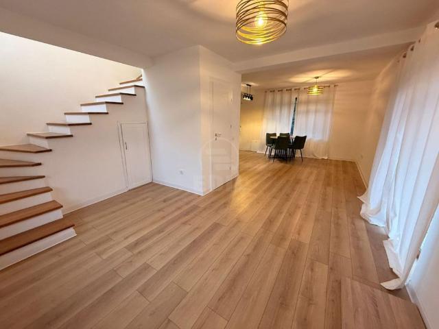 Inchiriere Casa 3 camere  77 mp, 2 bai, EROILOR