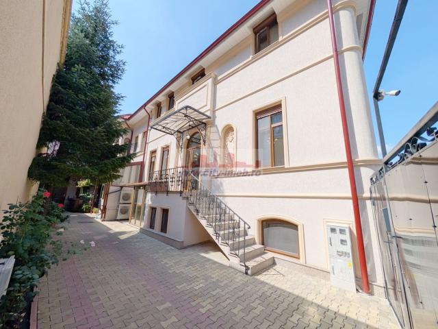 Inchiriere casa 5 camere, Piața Victoriei, Renovata 2025