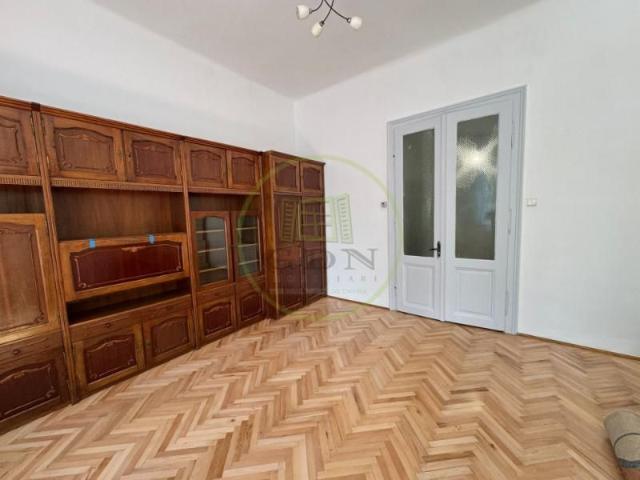 Inchiriere casa cu 4 camere, Semicentral/Gara