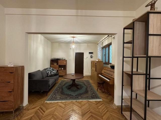 Inchiriere Casa curte 1 Mai Expozitiei