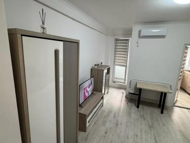 Inchiriere garsoniera complex Avangarde City / Str. Tineretului 17