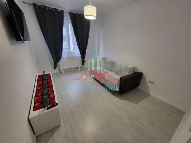 Inchiriere garsoniera Militari Residence Orhideelor 24