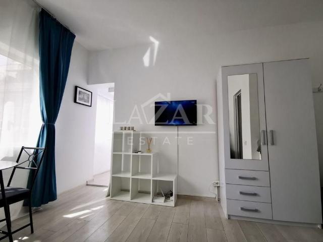 Închiriere GarsonierA Universitate | Metrou | Renovat