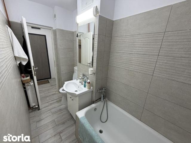 Inchiriere Garsoniera zona Malu Rosu