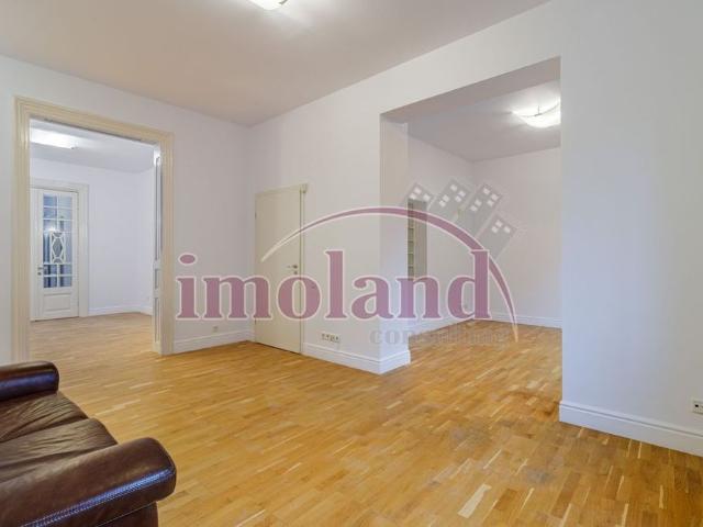 Inchiriere Imobil renovat Curte Floreasca
