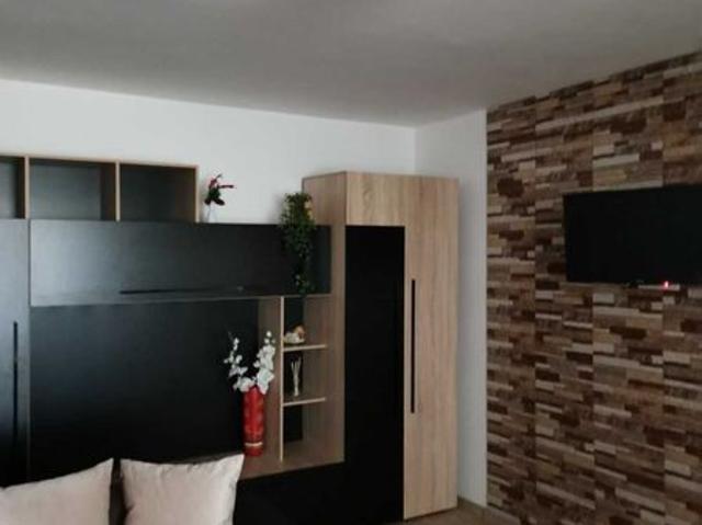 Inchiriere pe min.6 luni ap 2 cam Lux in Brasov