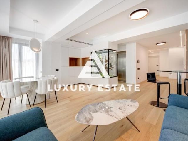 Inchiriere penthouse 4 camere mobilat in zona Aviatorilor cladire boutique