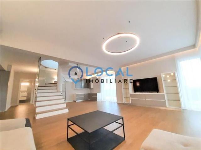 Inchiriere Penthouse, 3 camere, Terasa, 2 parcari, Buna Ziua