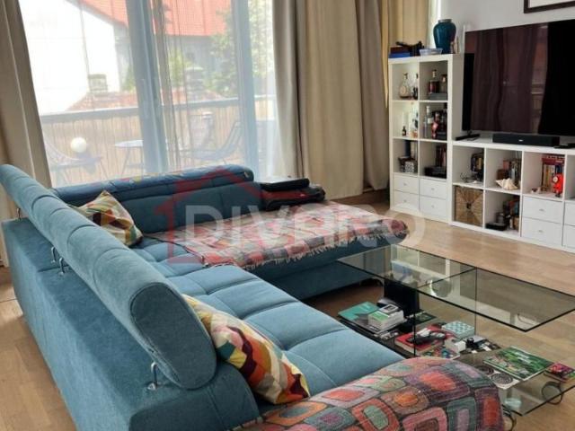 Inchiriere penthouse duplex etajele 4+5 parcare terasa 54mp Armeneasca metrou