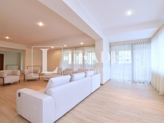 Inchiriere penthouse spectaculos I Herastrau Soseaua Nordului