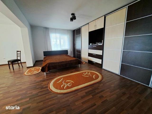Inchiriere proprietate casa și teren