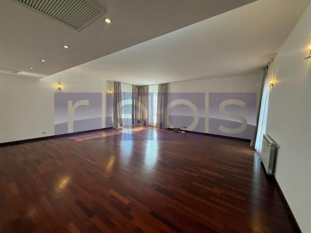 INCHIRIERE SOS NORDULUI | 4 CAMERE | VEDERE PARC | 147 MP |