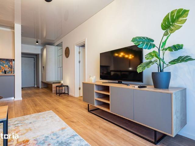 Inchiriere 2 camere, lux, zona REX