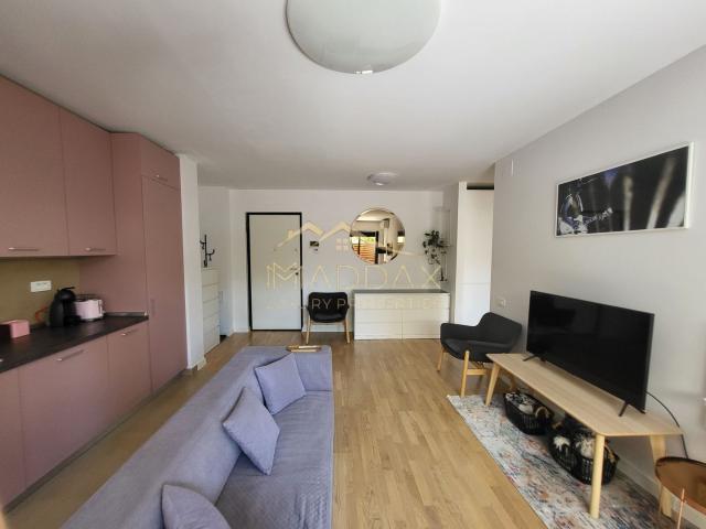 Inchiriere 2 camere/Lux/Domenii/Parcul Ciresarii