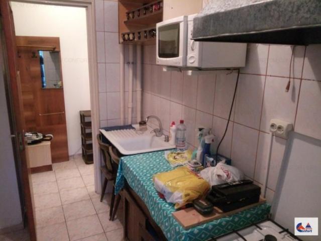 Inchiriere 3 camere Dr.Taberei spate Parc Moghioros