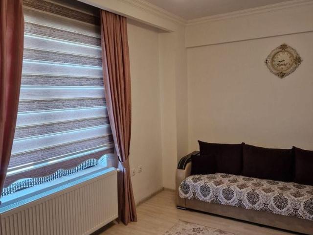 Inchiriere 3 camere, KM 5, bloc nou
