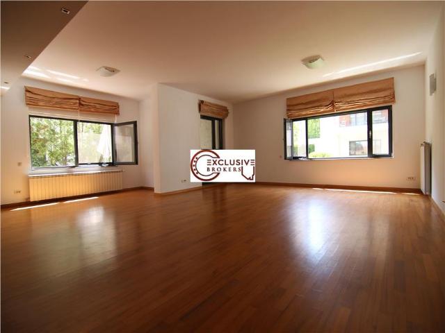 Inchiriere 4 camere Washigton Residence!