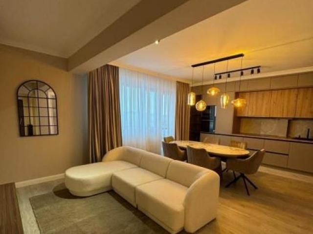 Inchirieri Apartamente 3 camere Bucuresti