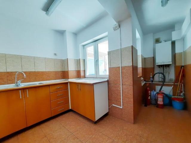 Inchirieri Apartamente 4 camere Bucuresti