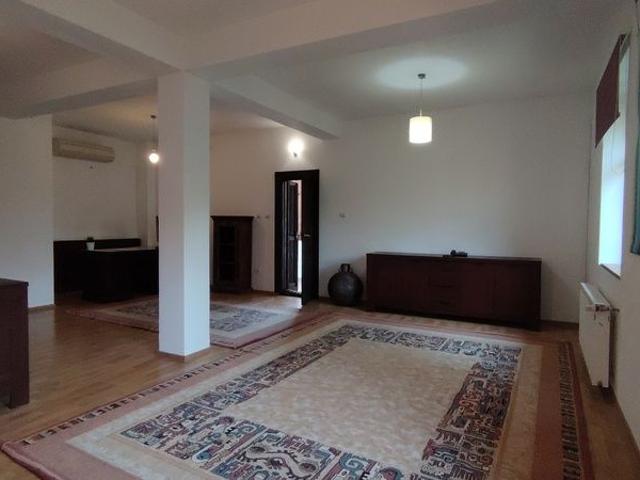 Inchirieri Apartamente 5+ camere Bucuresti