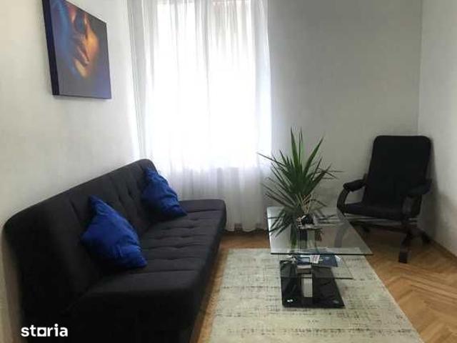Inchiriez camere in apartament de casa