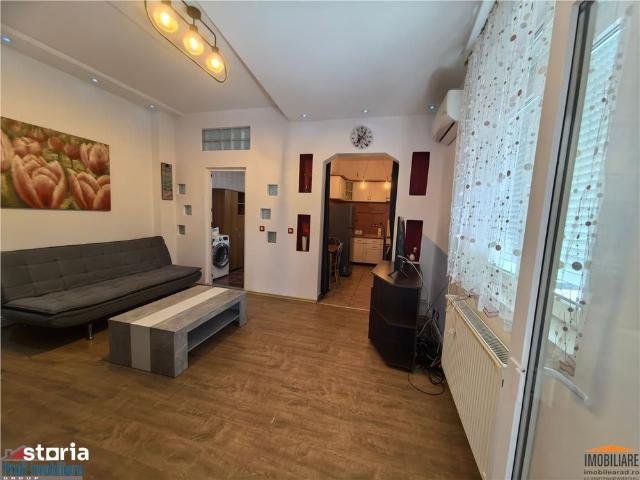 Inchiriez casa 3 camere ultracentral cu acces auto