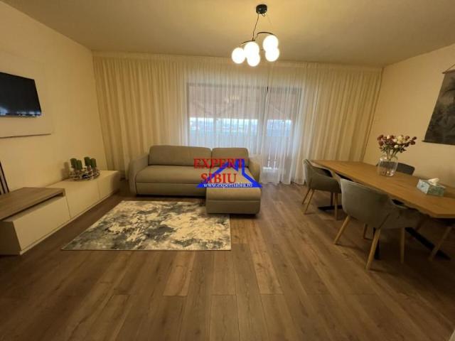Inchiriez casa 3 camere decomandate tip duplex, zona Calea Cisnadiei