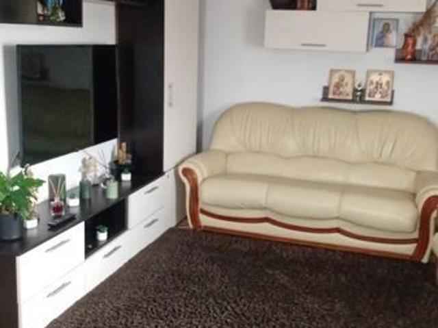 Inchiriez casa 3 camerei, Tatarasi