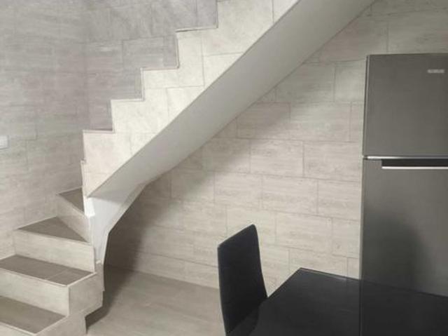Inchiriez casa + vila pentru firme, muncitori echipe de meseriasi