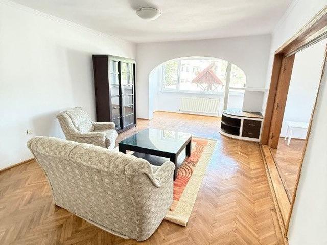 Inchiriez casa zona centrala Ramnicu Valcea, Valcea