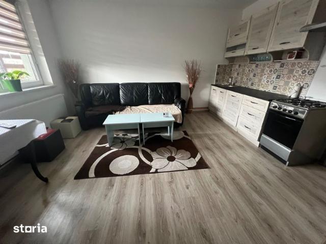 Inchiriez casa Floresti str Avram Iancu 365, 3km de Cluj, 3 parcari