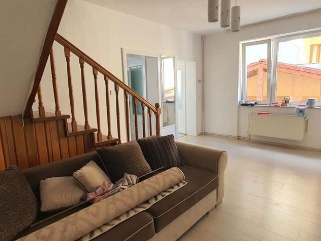 Inchiriez casa in zona Calea Dumbravii,mobilata si utilata