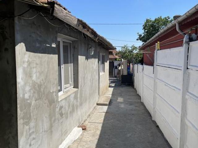 Inchiriez casa in Ovidiu zona centrala